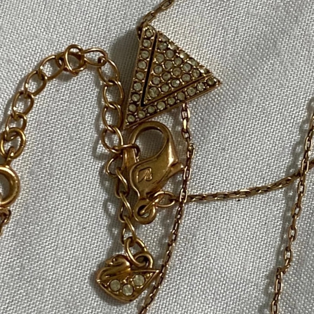 Swarovski triangle crystal necklace - Picture 4 of 5